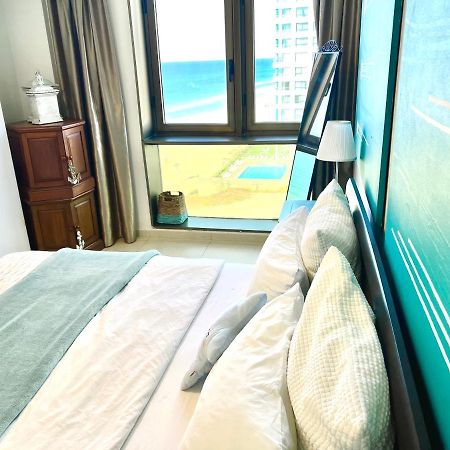 Beach Apartment- Breathtaking Views With Bomb Shelter Herzelia Dış mekan fotoğraf