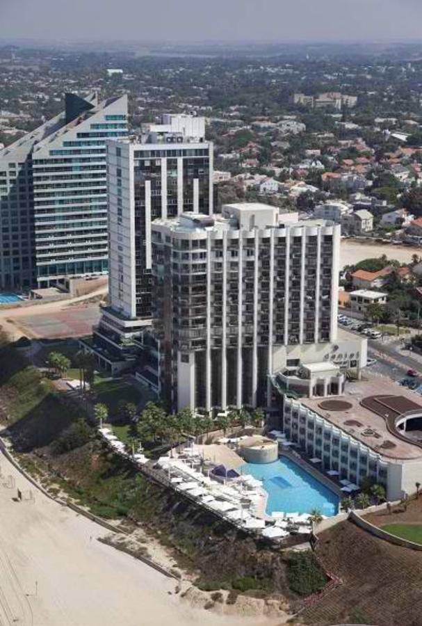 Beach Apartment- Breathtaking Views With Bomb Shelter Herzelia Dış mekan fotoğraf